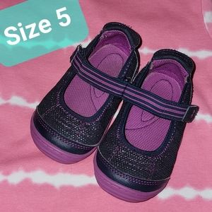 Surprize by Stride Rite - Toddler size 5